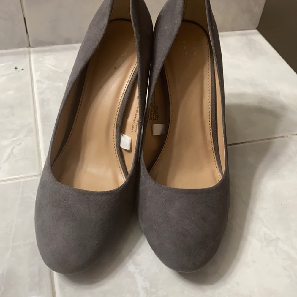 Grey shoes